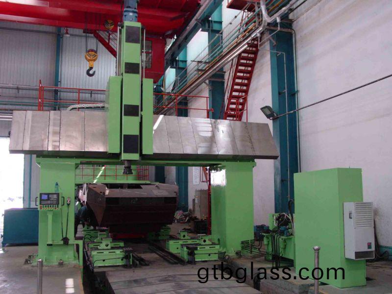 数(shu)控龙门(men)镗(tang)铣(xi)床(chuang)